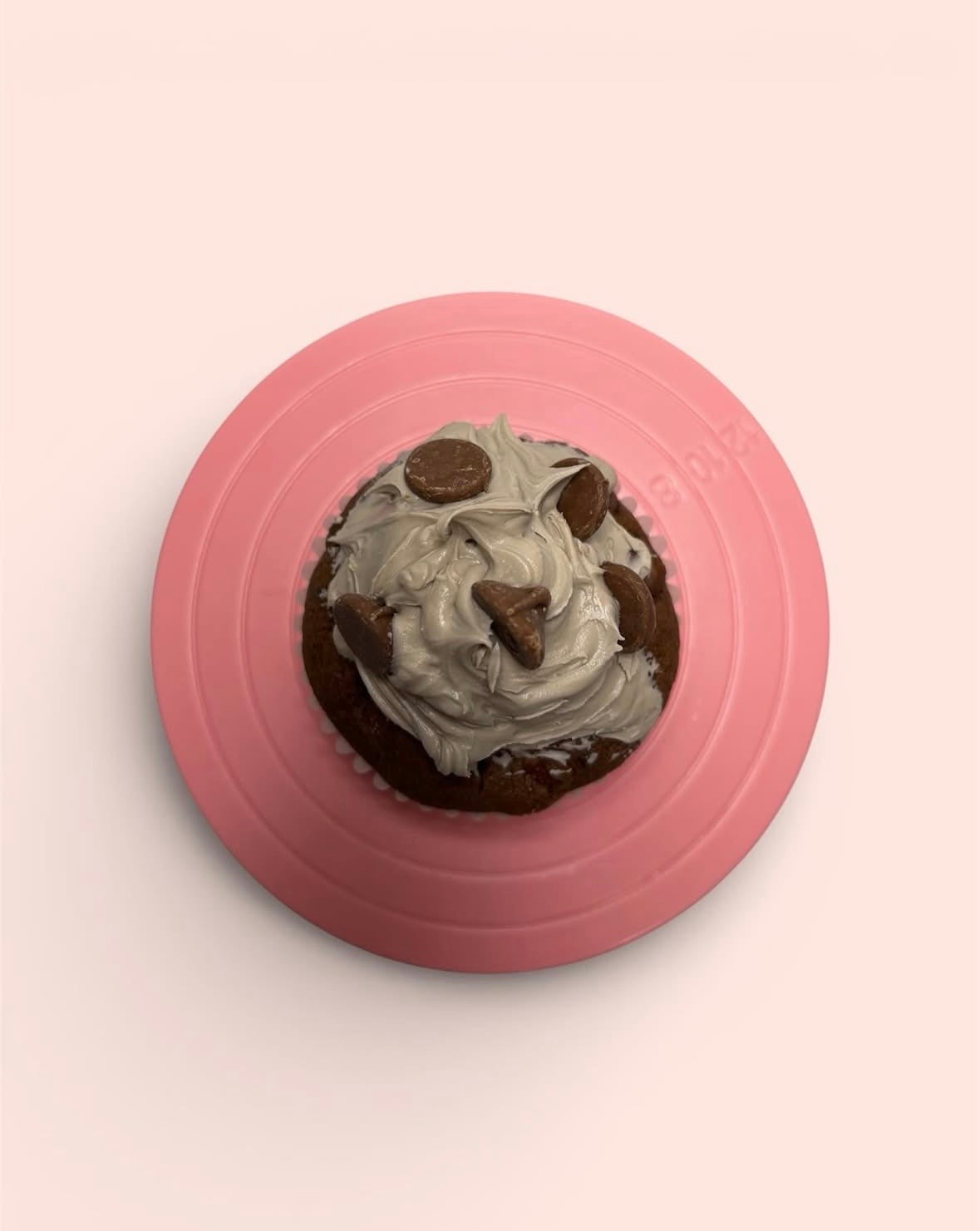 Peanut Butter Cupcake (6 pcs)